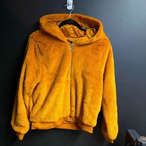 H&M faux fur zip up jacket, size XL women’s